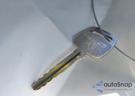 1999 Toyota Camry Le из США, поврежденный, VIN 4T1BG22K4XU504404